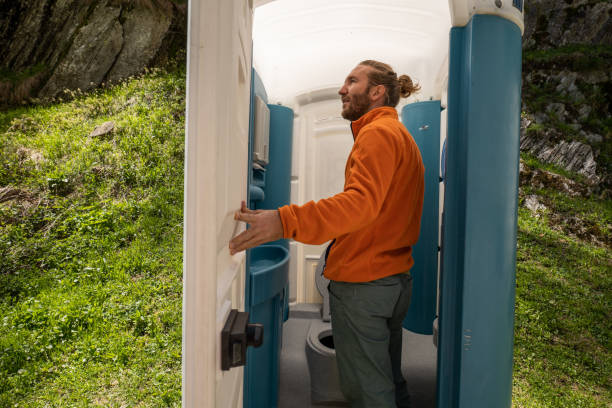 Best Portable restroom trailer rental  in Petersburg, VA